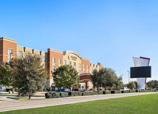 Comfort Suites Frisco 1