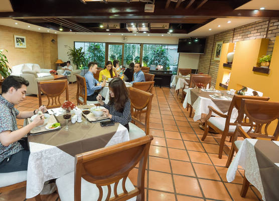 Garden View Court Serviced Apartments 1