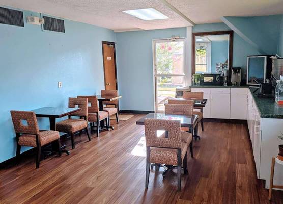 Forsythia Inn 1