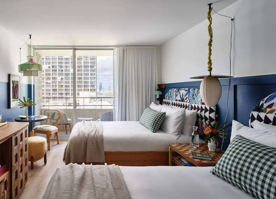 Wayfinder Waikiki 1