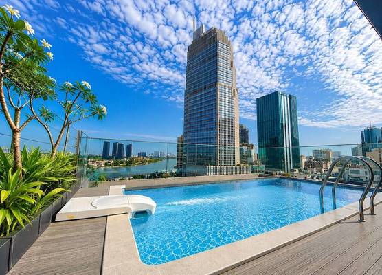 Sky Gem Central Hotel 1