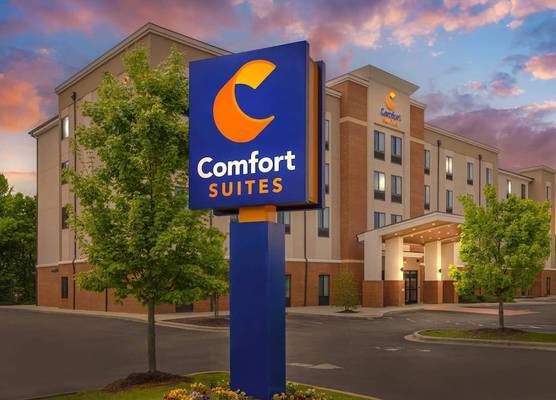 Comfort Suites Greensboro-High Point 1