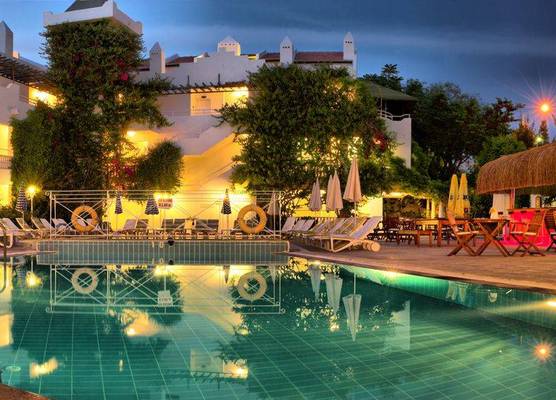 HOTEL GOLDEN GATE 1