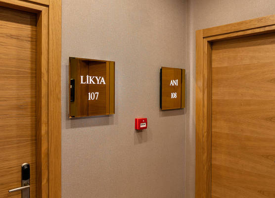 Pukka Hotel 1