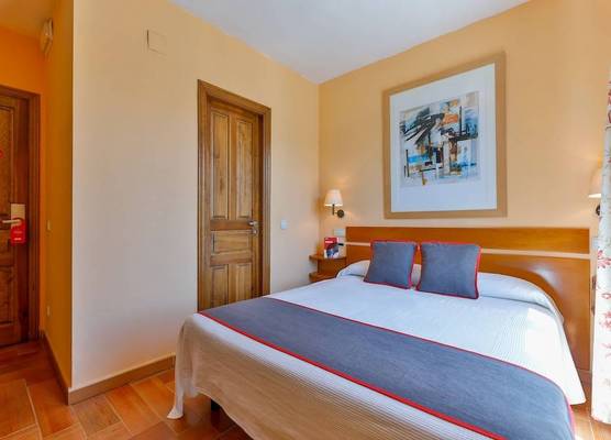 Hostal La Chata by Vivere Stays 1