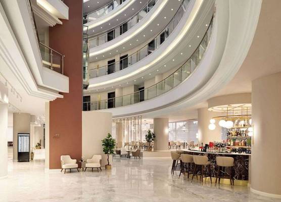 Ramada by Wyndham Bucharest Otopeni Airport 1