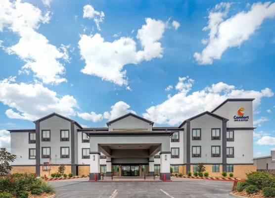 Comfort Inn & Suites Schulenburg 1
