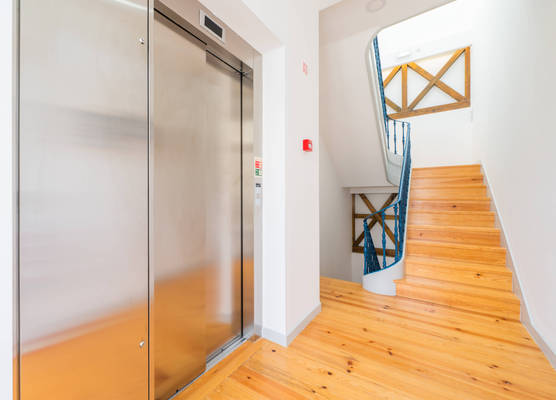 Via Augusta 129 1