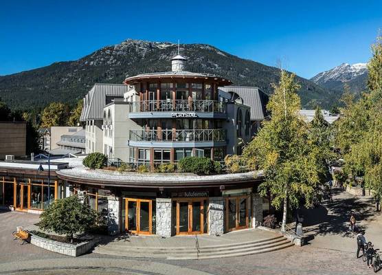 The Crystal Lodge 1