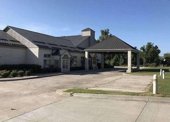 Days Inn by Wyndham Grove 1