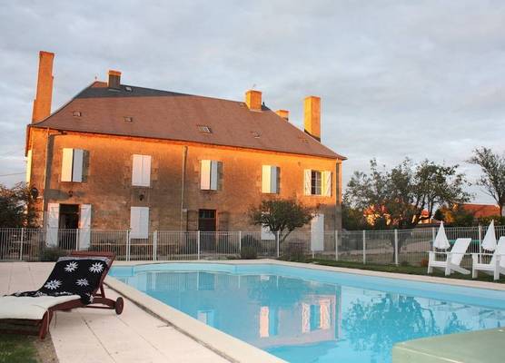 Château Latour - B&B, Pool, Parking, Dinner pre-bookable 1