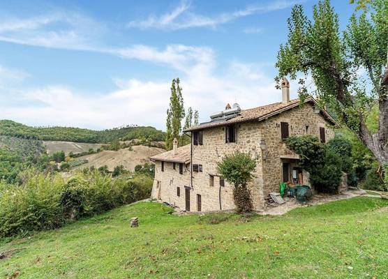 Cozy Cottage With Pool in Assisi 1