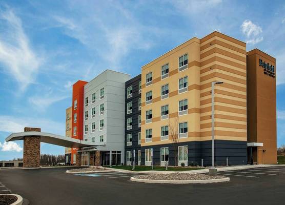 Fairfield by Marriott Inn & Suites Harrisburg West/Mechanicsburg 1