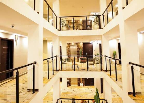 Cape Hotel 1