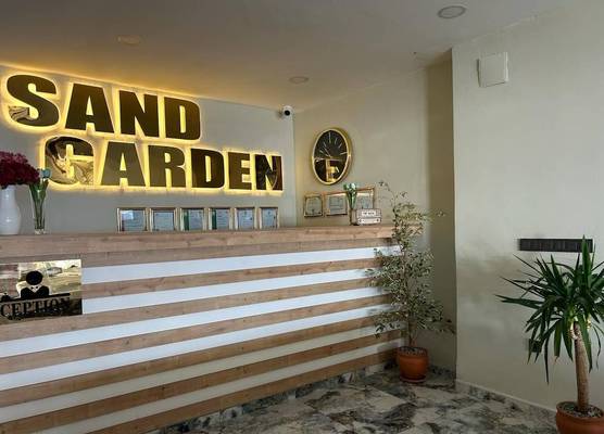 SAND GARDEN 1