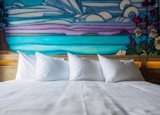 The Arts Hotel 1