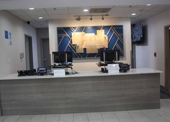 Holiday Inn Express & Suites SHAMROCK NORTH by IHG 1