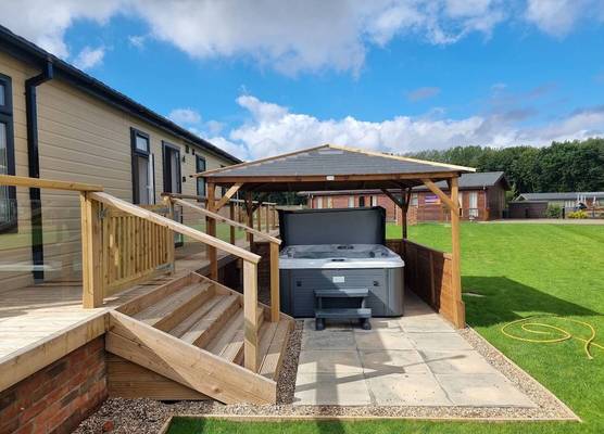 Pet Friendly 2-bed Luxury Lodge in Routh w/ Hottub 1