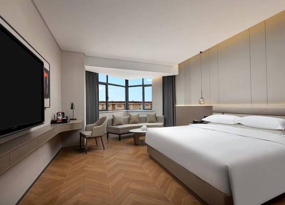 Ramada by Wyndham Urumqi Midong 1