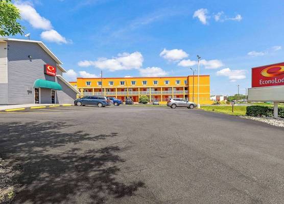 Econo Lodge Akron Copley Northwest 1