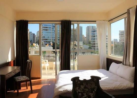 Universal Residence 1