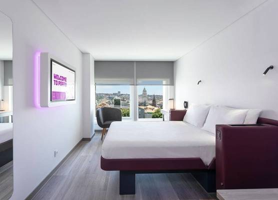 YOTEL Porto 1