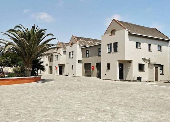 Lagoon Chalets 1