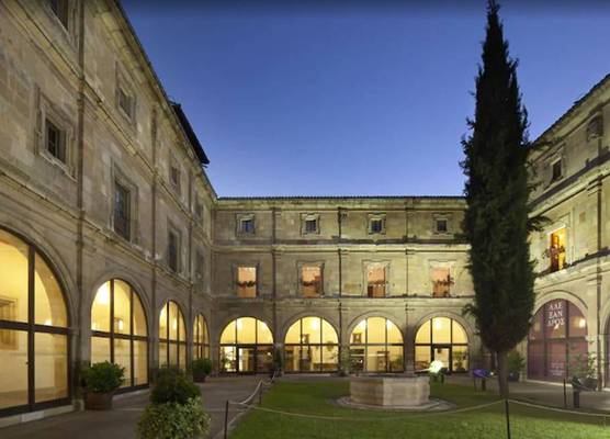 Hotel Real Colegiata San Isidoro 1