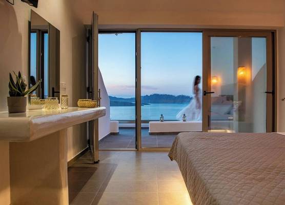 Blu Rooms Santorini 1