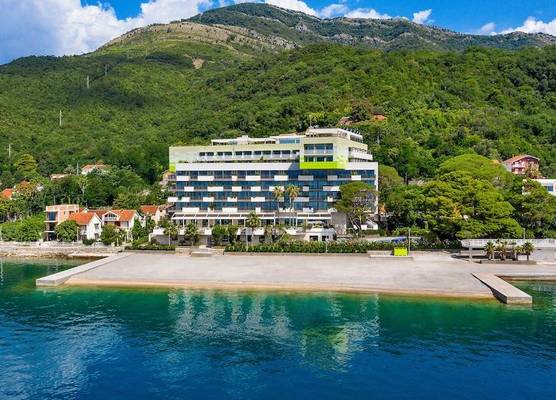 Carine Hotel Park 1