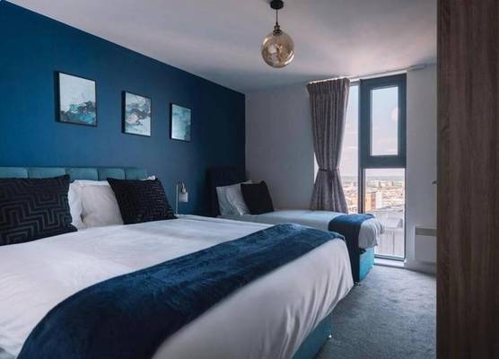 City Centre Appt-sleeps 5-free Parking & Free Wifi 1