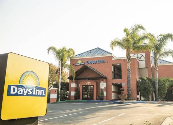 Days Inn by Wyndham Concord 1