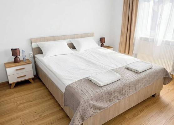 Astral - private rooms close to Airport & PTAK EXPO 1