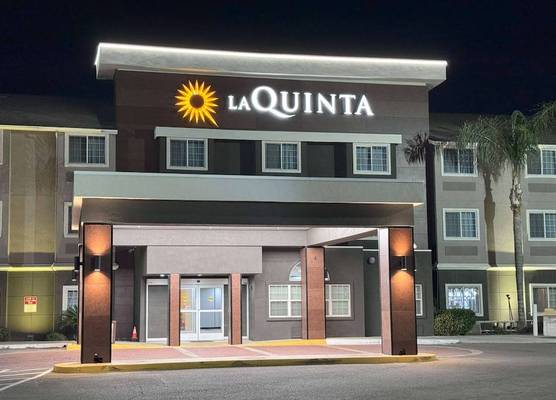 La Quinta by Wyndham Tulare 1