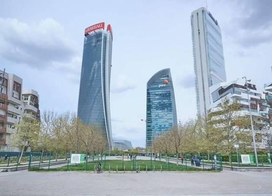 Milan Retreats City life 1