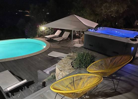 Swim Lodge Hotel Porto Vecchio 1