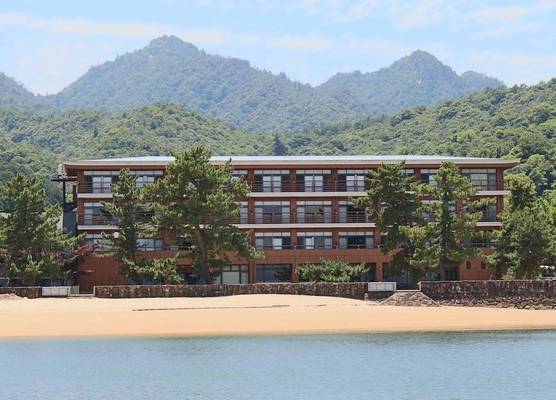 Miyajima Seaside Hotel 1