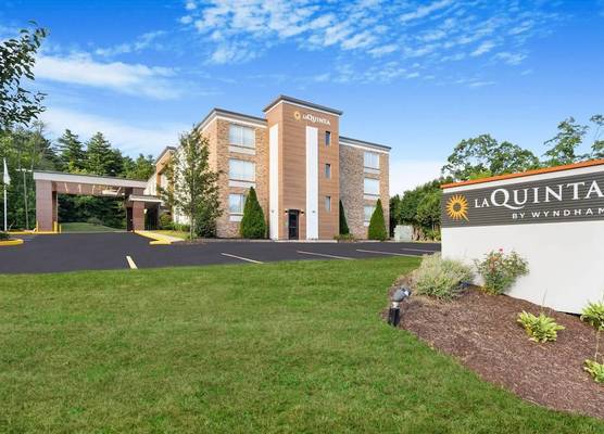 La Quinta by Wyndham Sturbridge 1