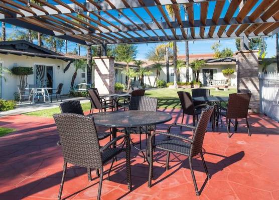 Fallbrook Country Inn 1