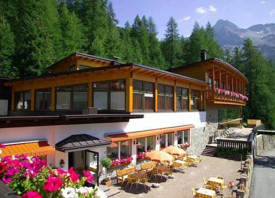 Hotel Zebru 1