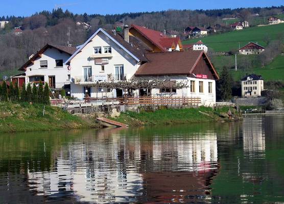 Hotel Restaurant Les Cygnes 1