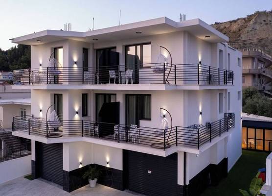 Zani's Villa 1