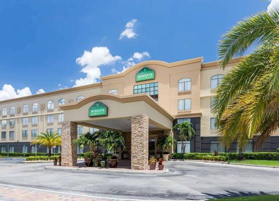 Wingate by Wyndham, Universal Studios - Free Theme Park Shuttle 1