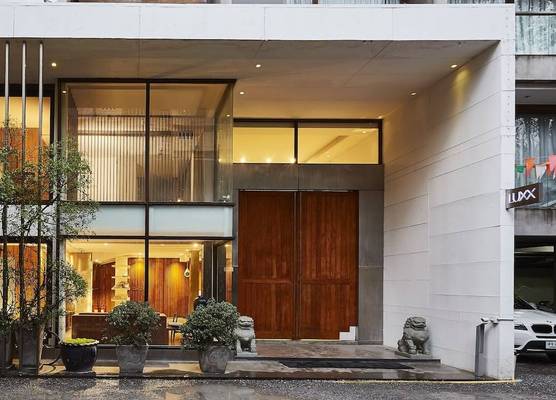 LUXX Langsuan Hotel - SHA Plus 1