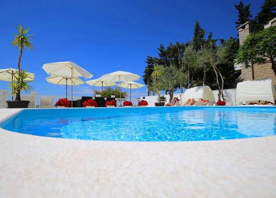 Villa Triana-Adults Only 1