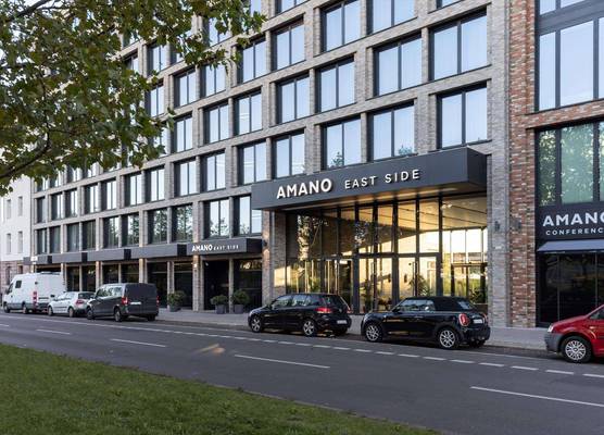 Hotel AMANO East Side 1