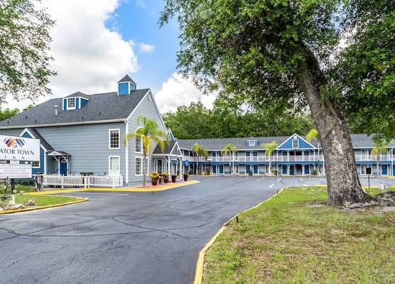 Gator Town Inn 1