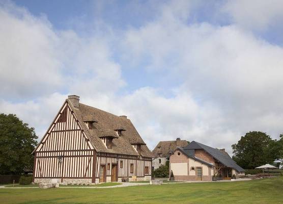 Manoir de Surville Hotel & Spa & restaurant 1