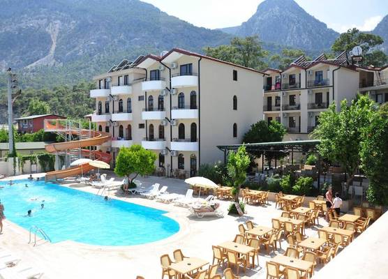 Akasia Resort Hotel 1