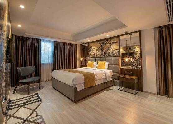 Almond Business Hotel 1